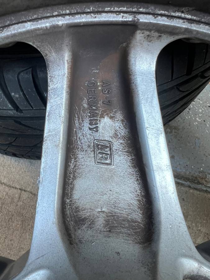 Kola — BMW M3, Import USA — Foto 11 z 12