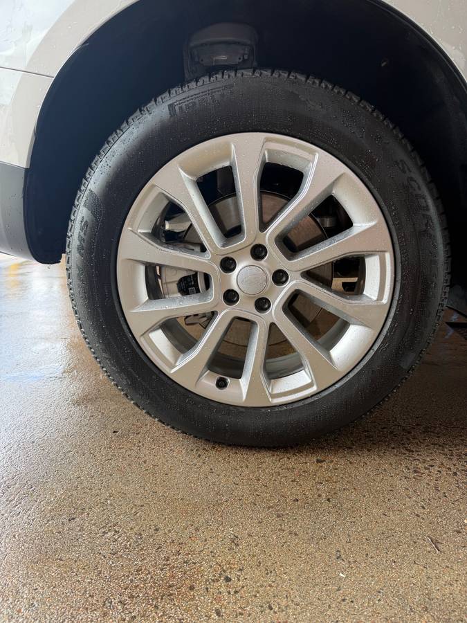 Kola — Land Rover Range Rover, Import USA — Foto 4 z 5