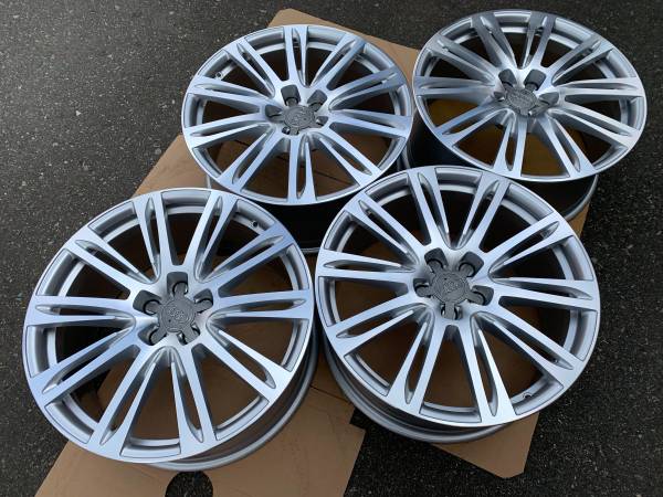 Kola — Audi e-tron, Import Kanada — Foto 2 z 5