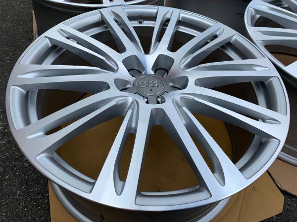 Kola — Audi e-tron, Import Kanada — Foto 4 z 5