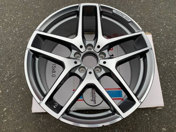 Kola — Mercedes-Benz C-Class, Import Kanada — Foto 1 z 5 Kola — Mercedes-Benz C-Class, Import Kanada — Foto 1 z 5
