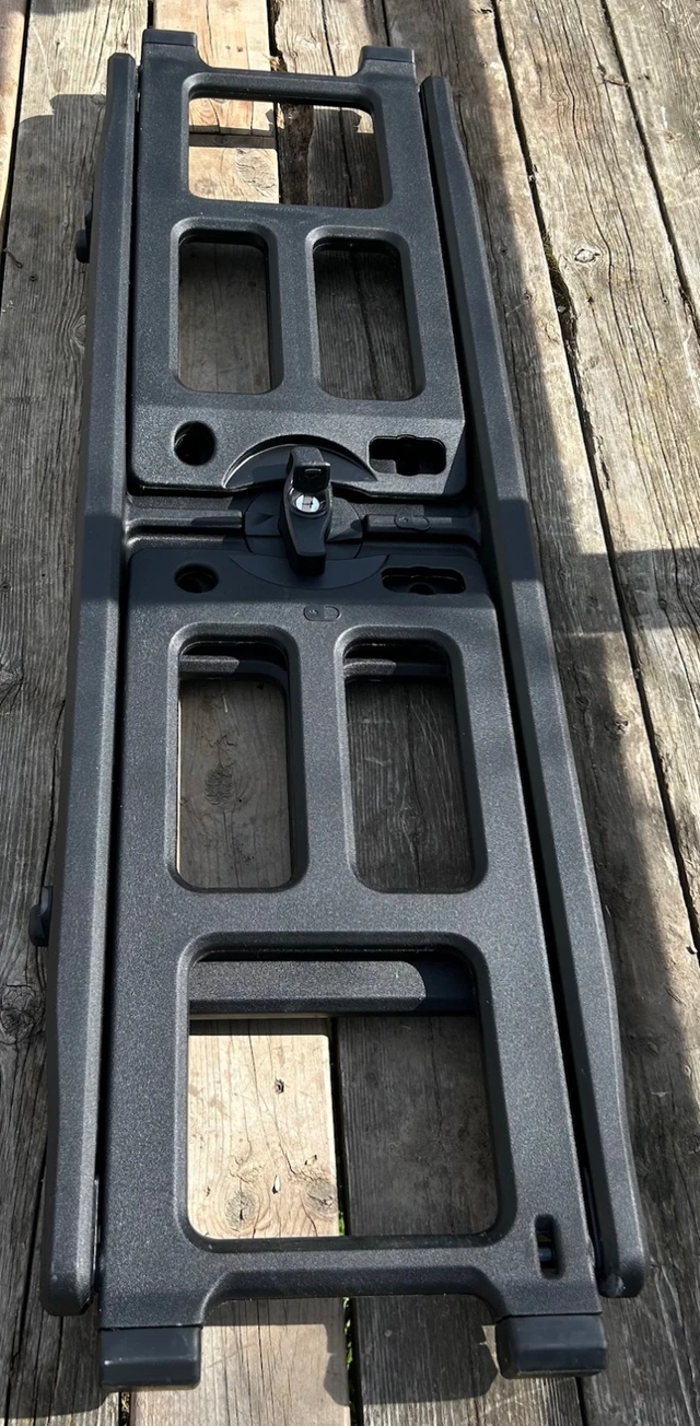 OEM komponent — Ford, rot, Import Kanada — Foto 3 z 5