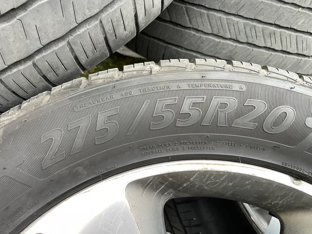 Kola — Jeep Cherokee, Import Kanada — Foto 1
