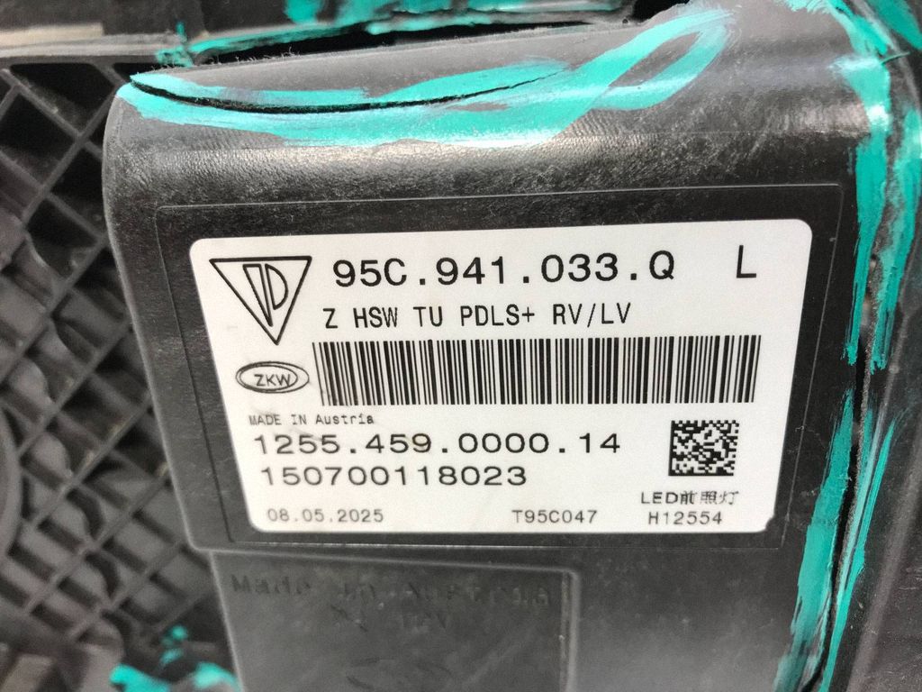 95C941033Q Porsche Macan (95C) světlomet, Auf Lager in der EU — Foto 11 z 11