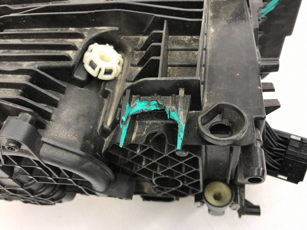 95C941033Q Porsche Macan (95C) světlomet, Auf Lager in der EU — Foto 6 z 11