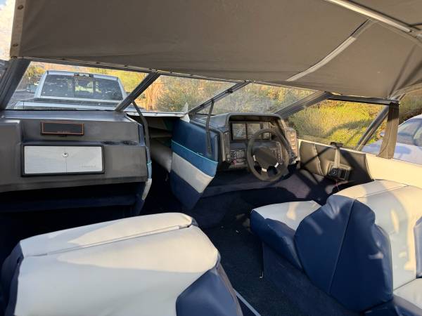 1988 Bayliner, Import USA — Foto 7 z 9