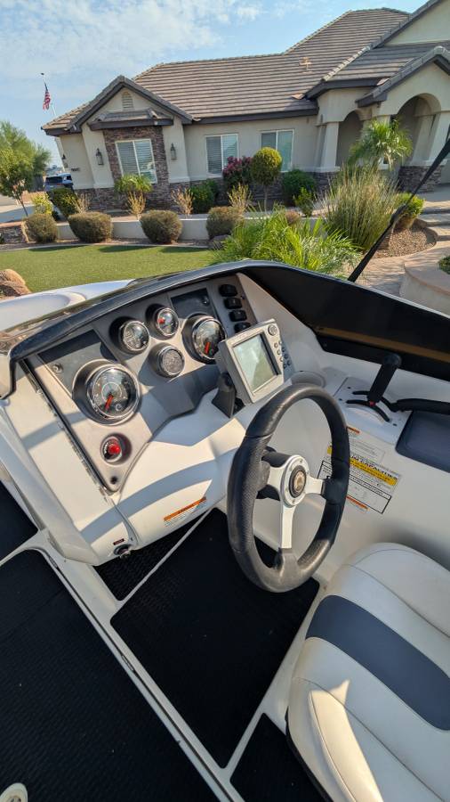 2005 Sea-Doo, Import USA — Foto 8 z 12