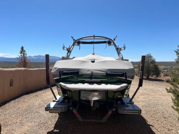 2020 Malibu, Import USA — Foto 3 z 12