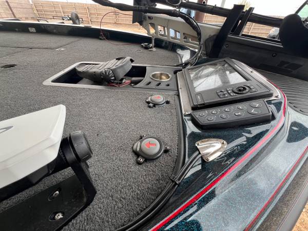 Ranger, Import USA — Foto 4 z 12