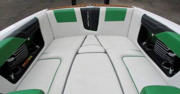 2014 Nautique, Import USA — Foto 3 z 7