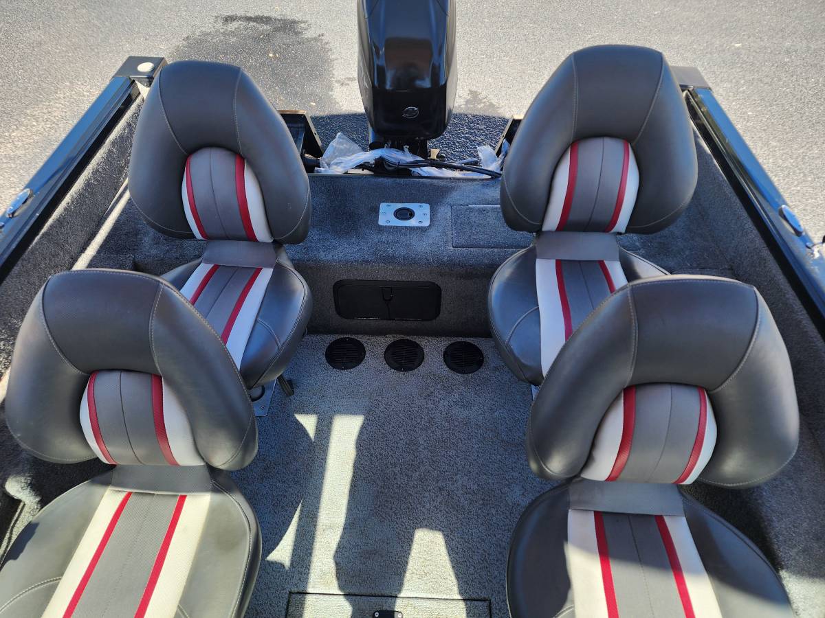 Ranger, Import USA — Foto 2 z 12
