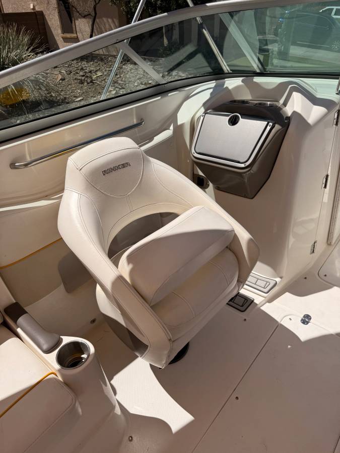 2008 Sea Ray, Import USA — Foto 5 z 9
