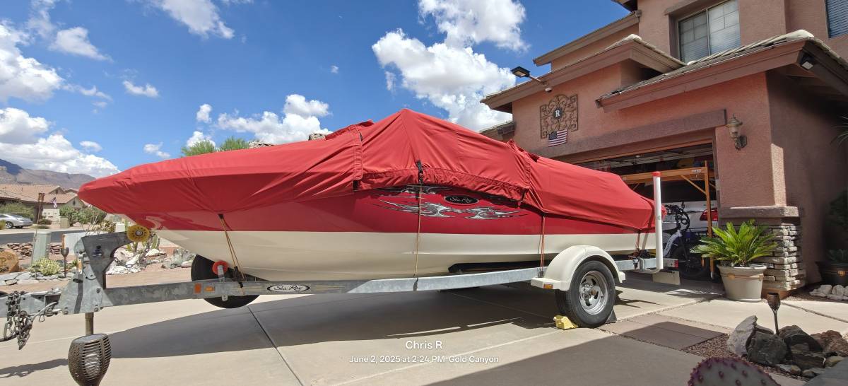 2008 Sea Ray, gold, Import USA — Foto 3 z 12