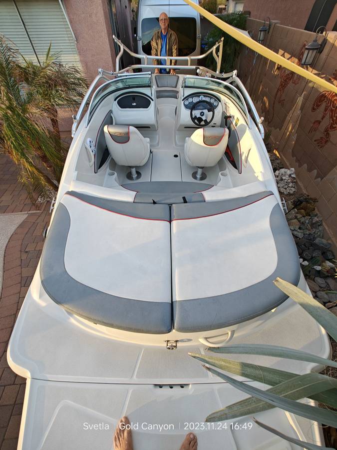 2008 Sea Ray, gold, Import USA — Foto 6 z 12