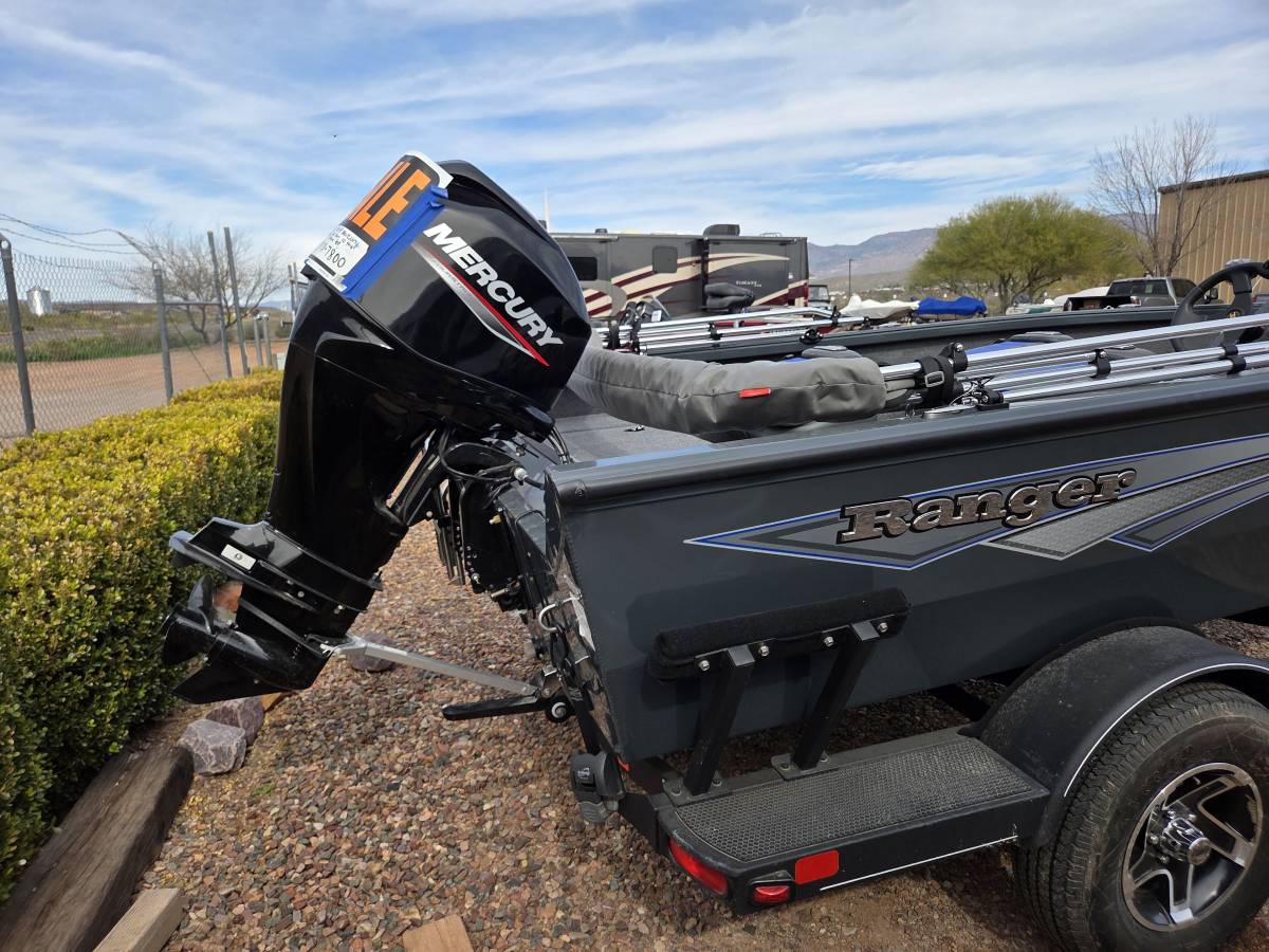 2024 Ranger, Import USA — Foto 6 z 12