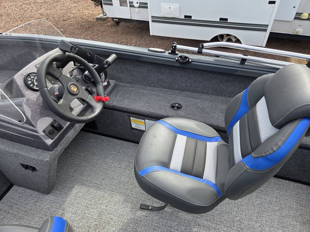2024 Ranger, Import USA — Foto 9 z 12