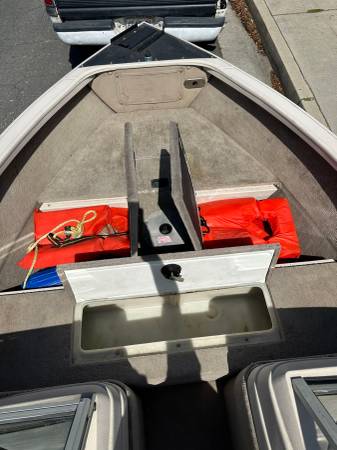 2002 Crestliner, Import USA — Foto 7 z 12