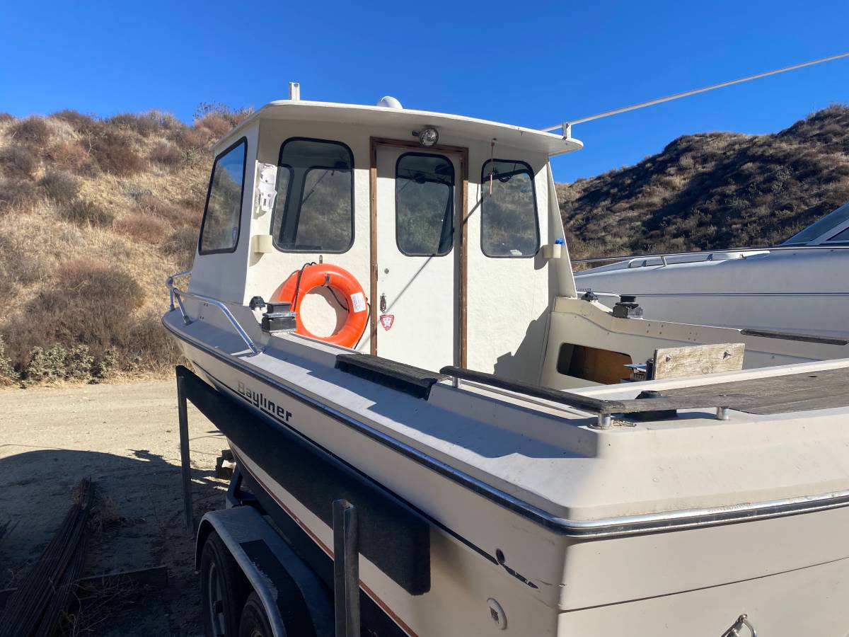 Bayliner, Import USA — Foto 5 z 6