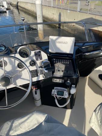 Sea Ray, Import USA — Foto 11 z 12