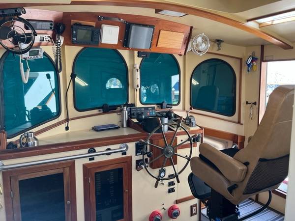 38’ trawler, Import USA — Foto 6 z 12