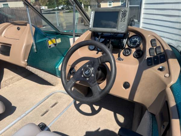 1998 Ranger, Import USA — Foto 9 z 12