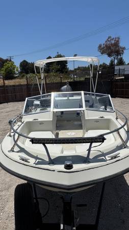Boston Whaler, Import USA — Foto 12 z 12