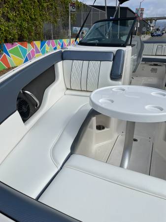 2016 Sea Ray, Import USA — Foto 7 z 12