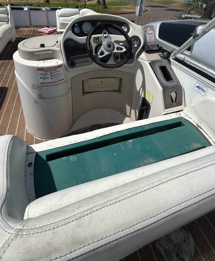 2008 Crestliner, Import USA — Foto 5 z 5
