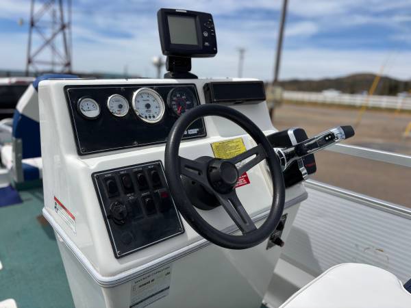 1993 Hurricane, Import USA — Foto 6 z 12