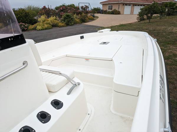 2021 Bayliner, Import USA — Foto 3 z 7