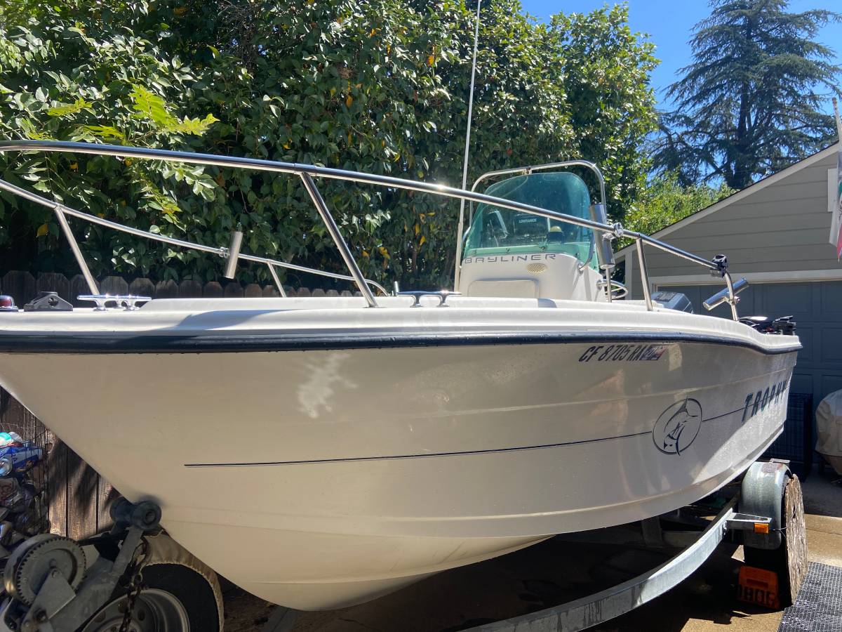 1996 Bayliner, Import USA — Foto 1