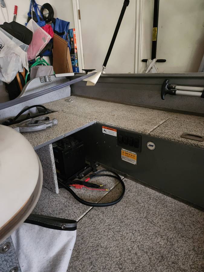 Crestliner, Import USA — Foto 4 z 12