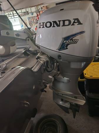 Crestliner, Import USA — Foto 6 z 12