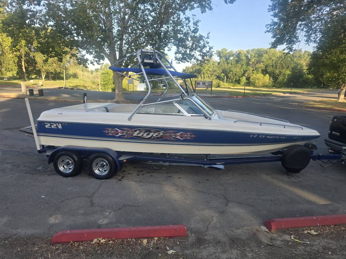 Tige, Import USA — Foto 1