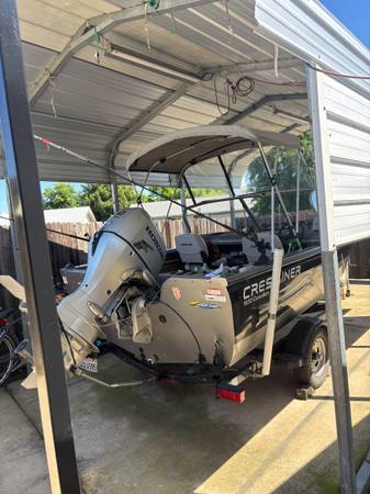 Crestliner, Import USA — Foto 5 z 6