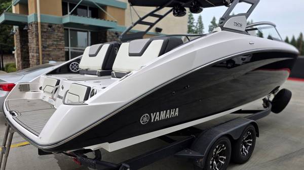 2022 Yamaha, Import USA — Foto 2 z 12