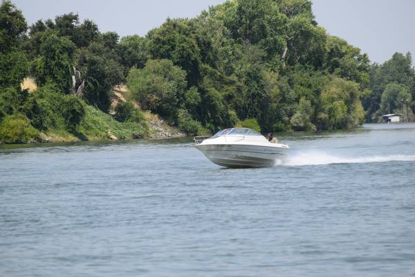 2001 Bayliner, Import USA — Foto 1