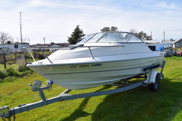 2001 Bayliner, Import USA — Foto 2 z 12