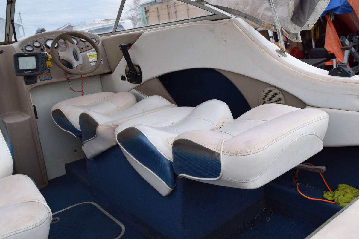 2001 Bayliner, Import USA — Foto 8 z 12