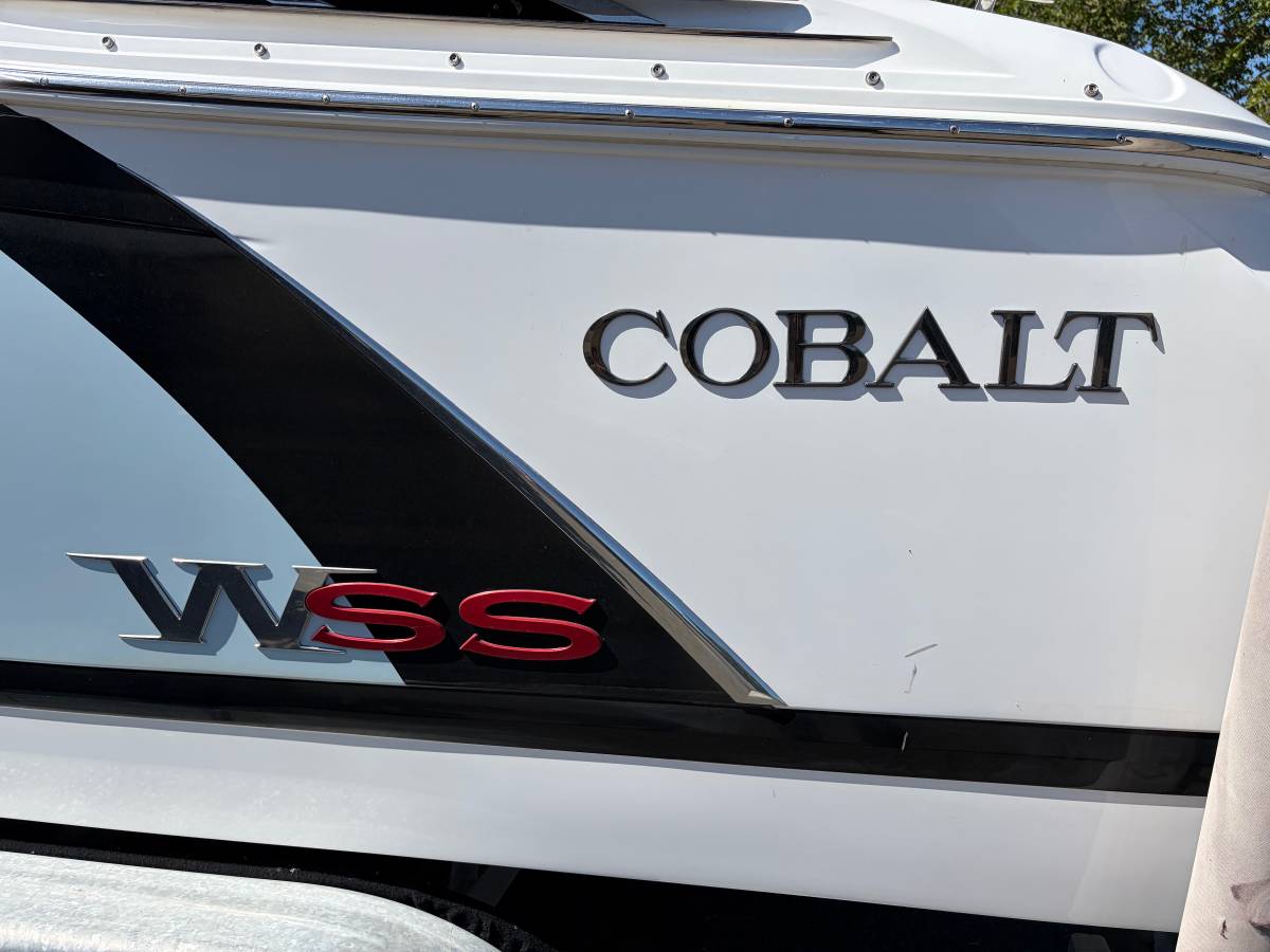 2014 Cobalt, Import USA — Foto 5 z 12