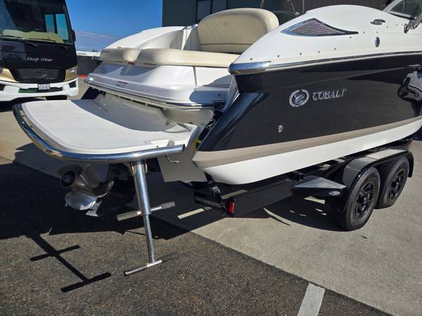 2024 Cobalt, Import USA — Foto 2 z 12