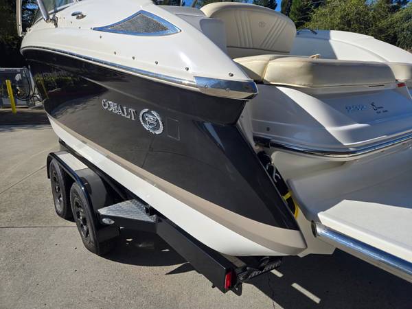 2024 Cobalt, Import USA — Foto 6 z 12