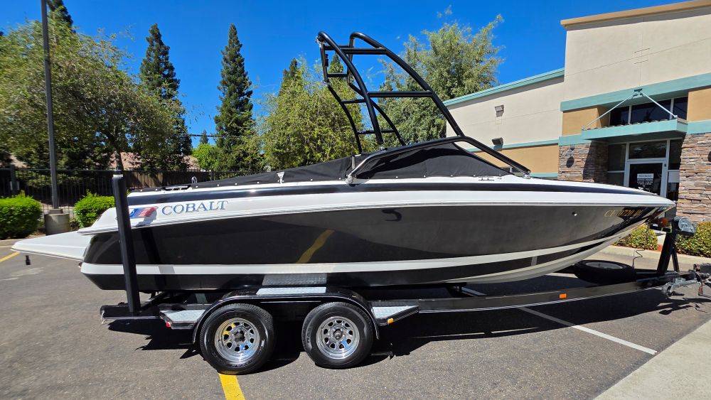 Cobalt, Import USA — Foto 10 z 12