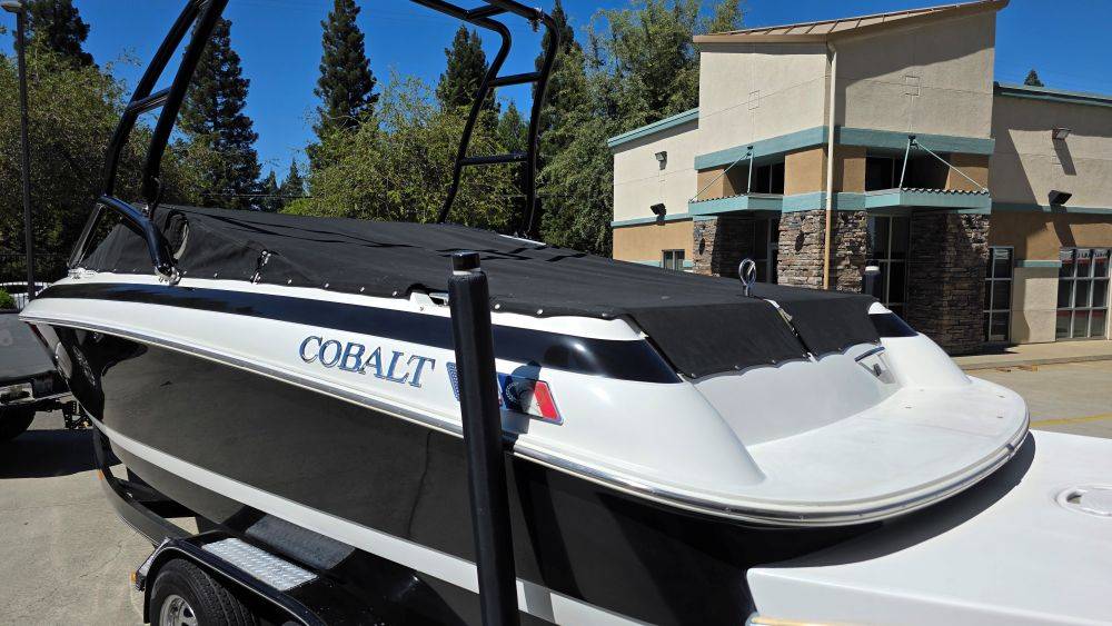 Cobalt, Import USA — Foto 4 z 12