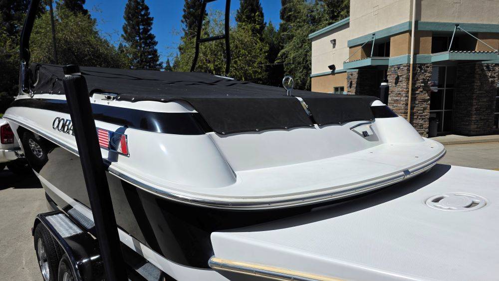 Cobalt, Import USA — Foto 5 z 12