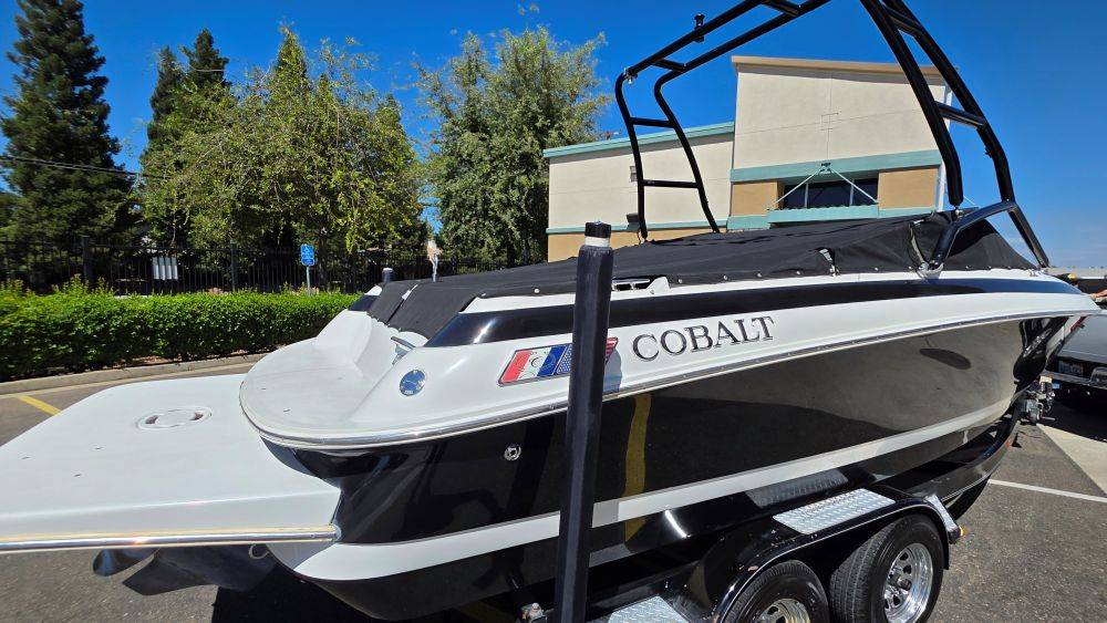 Cobalt, Import USA — Foto 8 z 12
