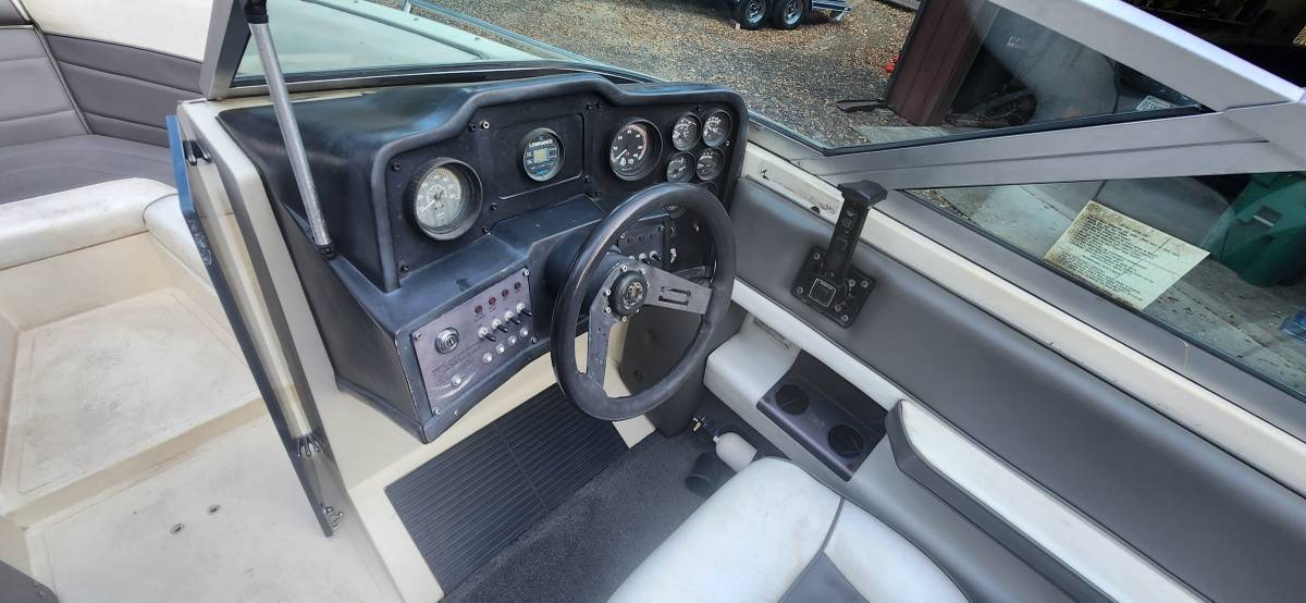 1988 Cobalt, Import USA — Foto 7 z 12