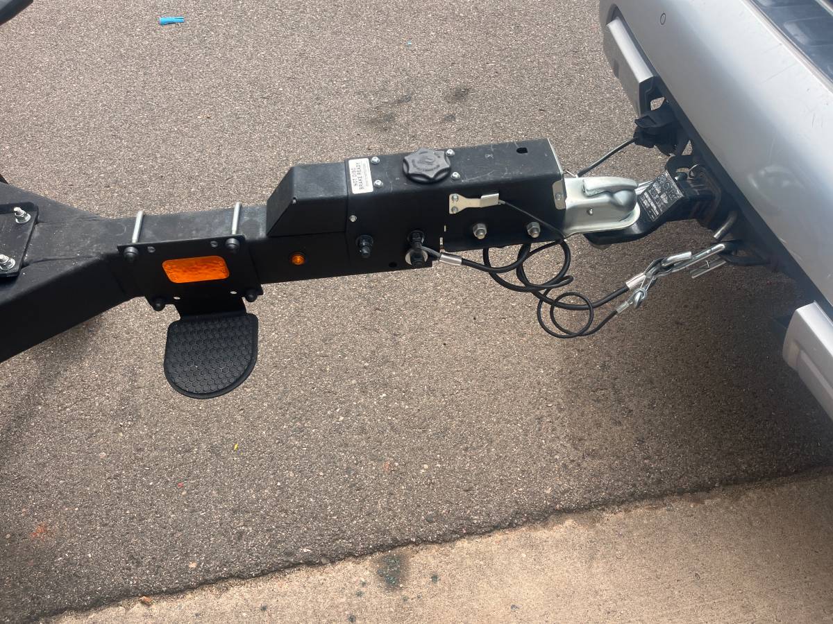 2023 Sun Tracker, Import USA — Foto 3 z 9