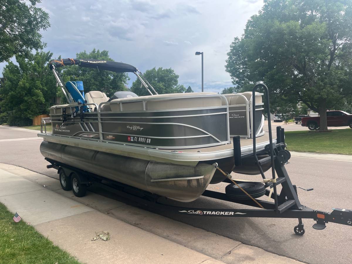 2023 Sun Tracker, Import USA — Foto 9 z 9