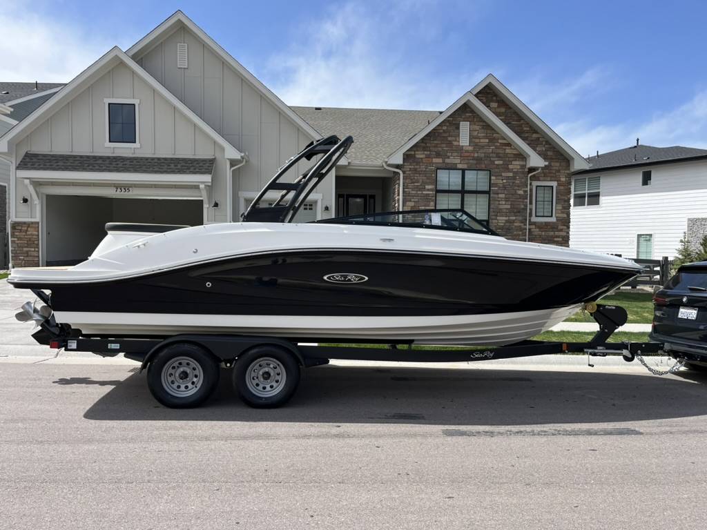 2024 Sea Ray, Import USA — Foto 3 z 6